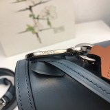 送料込 ロエベ ショルダーバッグ 偽物 Barcelona シルクカーフレザー 0010594190