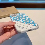 バーバリー モノグラムプリント レザー iPhone 13Proケース Bab64214