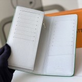 セール新作ルイヴィトン 財布 スーパーコピー ポルトフォイユ ブラザ モノグラム ロゴ vub31037