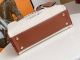 新作！【バーバリー トートバッグ コピー】ミディアム キャンバス ハーフキューブバッグ Bae80381