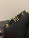 世界中で大人気♪フェンディ 偽物 タッチ レザー バッグ fej51286