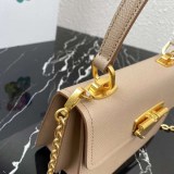 入手困難 プラダ ショルダーバッグ スーパーコピーN級品 puh99062