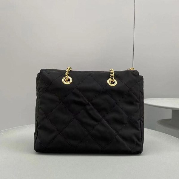 21-22AW 定番人気 プラダ ナイロン ショルダーバック 偽物 puk95842
