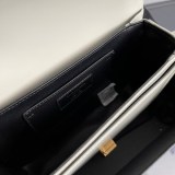 ☆新作21AW☆サンローラン ショルダーバッグ 偽物 ボックスレザー サッチェルバッグ Saa57029