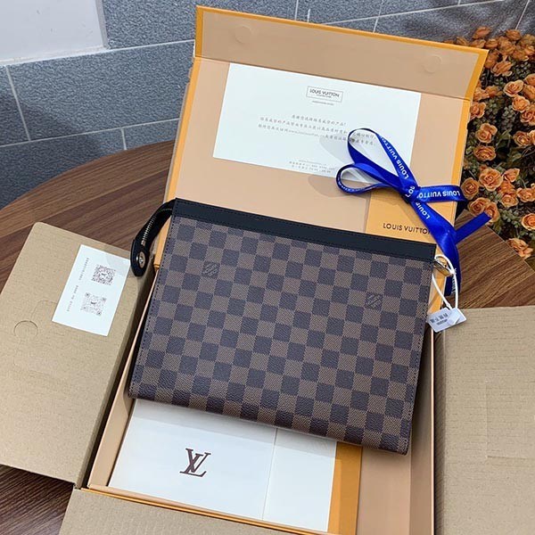 ルイヴィトン クラッチバッグ コピー ポシェット ヴォワヤージュ MM LV20322