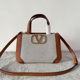 可愛い ヴァレンティノ Vロゴ トートバッグ コピー Vut14828