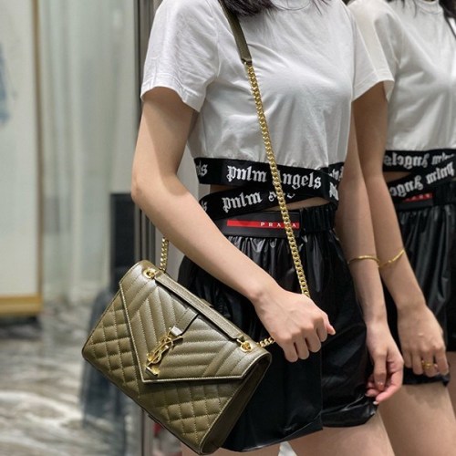 人気急上昇サンローラン ショルダーバッグ 偽物★YSLエンベロープ チェーンバッグ ミディアム 487206BOW911000