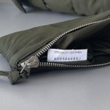 21秋冬新作ボッテガヴェネタ パデッド テック カセット スーパーコピー ミリタリーグリーン boo62818