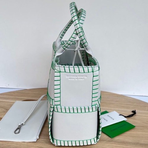 超希少！ボッテガヴェネタ アルコ トート 偽物 ARCO TOTE boc09170