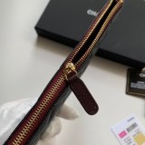 シャネル キャビアスキン ポーチ スモール クラシック CC ロゴ 限定 ピンク偽物