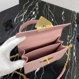 人気 新作限定 プラダ ショルダーバッグ 偽物 puw97379