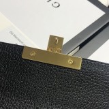 【グッチ】Padlock☆ビー&スター レザースモールショルダーバッグ偽物 432182 DJ2LG 1055
