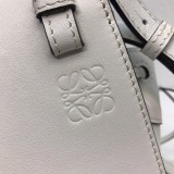 ☆限定☆ ロエベ ハンモック 偽物 ドローストリング ショルダーバッグ 0010365427