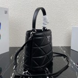 注目★プラダ ロゴ ハンドバッグ ショルダーバッグ 偽物 puq26310