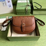 【日本未発売】グッチ エンボス スムースレザー ショルダーバッグ 偽物 2色 675923UD0ET2546
