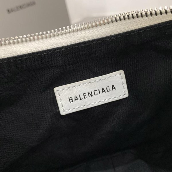 限定希少【アウトレット】バレンシアガ☆クラシックNanoシティバッグ bag22651