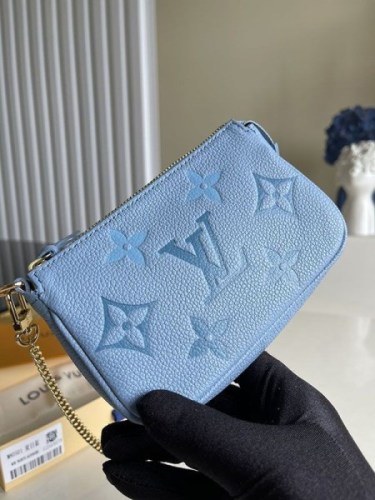 欲しい♡超限定♪ ルイヴィトン ショルダーバッグ 偽物 モノグラム アンプラントミニポシェット アクセソワール vut50898