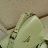 定番 プラダ★フラップ付きクレオショルダーバッグ 偽物 pum34476