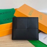 完売必至ボッテガヴェネタ 二つ折りウォレット 偽物 ブラック 649603VBWD28803