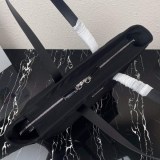 大人気！新作限定【プラダ】パデッド トートバッグ リナイロン 偽物 puu54236