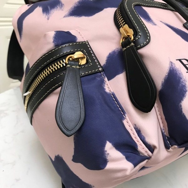 秋冬新作★バーバリー リュック 偽物★ MD RUCKSACK ナイロンバックパック Bah39060