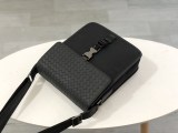 ボッテガヴェネタ コピー イントレチャートレザー スモールショルダーバッグ bok91879