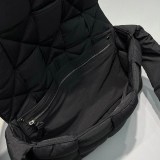 超希少！ボッテガ 偽物 パデッド テック カセット ブラック bob55550