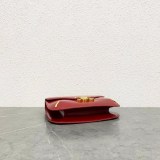 超希少！セリーヌ チェーン ブザス トリオンフ ショルダーバッグ 偽物 199273BF427CA