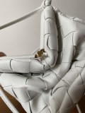 21AW新作ボッテガヴェネタ ミニ ザポーチ 偽物 レザー製ミニクラッチバッグ boy37182