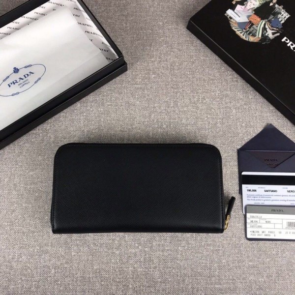 秋冬新作 プラダ ファスナー付長財布コピー 長財布 1ML506
