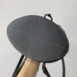 可愛いバーバリー 小さなTB バケットバッグ スーパーコピー 2色 Bao23160