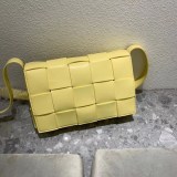 人気急上昇ボッテガヴェネタ カセット 偽物 クロスボディバッグ 3色 bos02861