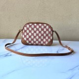 一目惚れ♪☆セリーヌ ショルダーバッグ コピー カメラバッグ トリオンフの刺繍 194332CS81