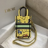 ディオール BOOK TOTE 偽物ミニ フォンバッグ【追跡付】 dee74755