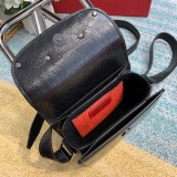 稀少ヴァレンティノ ショルダーバッグ コピー Vロゴ SUPERVEE レザー クロスボディバッグ Vug54666