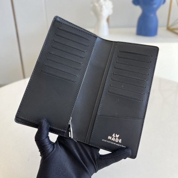 新作コラボ商品☆ルイヴィトン ポルトフォイユ・ブラザ 長財布 偽物 vur93842