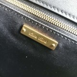 超希少！ミュウミュウ マテラッセ 偽物 ショルダーバッグ myi86262