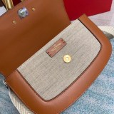 人気ヴァレンティノ ショルダーバッグ 偽物 VEE レザー クロスボディバッグ Vui86717
