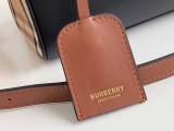 人気急上昇【バーバリー トートバッグ コピー】ミディアム キャンバス ハーフキューブバッグ Bam02505