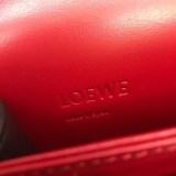 秋冬新作 ロエベ ショルダーバッグ コピー Barcelona シルクカーフレザー loa79150