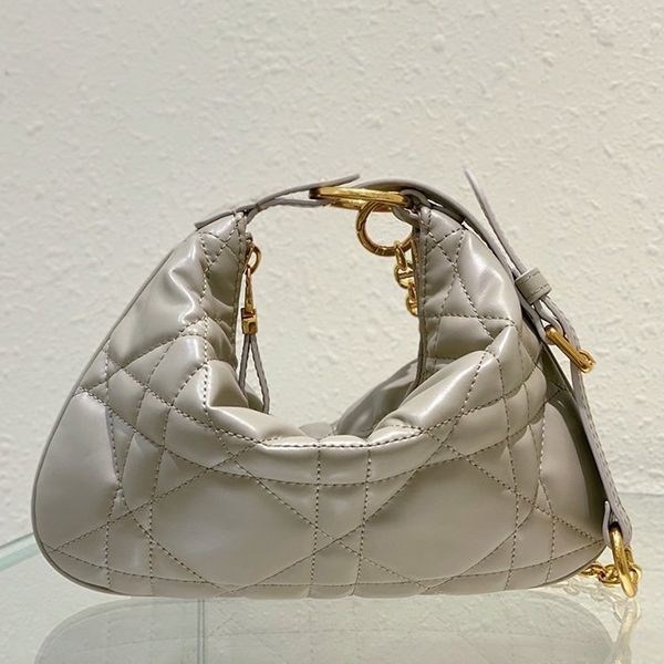 大人気!!新色ディオール グレー Caro ハンドバッグ 偽物 dex38493