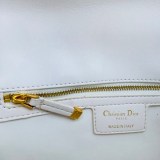 【奇跡の再入荷！即発送】ディオール CARO ミディアムバッグ偽物 ショルダー M9242UWHC_M35U
