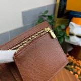 ルイヴィトン タイガ モノグラム 二つ折り財布 偽物 vut43739