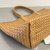 ★日本!!人気！ボッテガ ヴェネタ◆カバ ラージ トートバッグ バッグ 鞄 レザー コピー bob75991