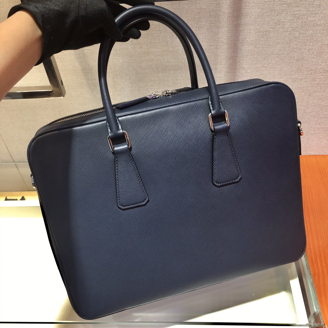 最安値挑戦 プラダ メンズ ブリーフケース コピー2VE011D