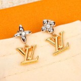 【ギフト用に♪】ルイヴィトン★LVロゴ＆フラワー ピアス コピー M0128