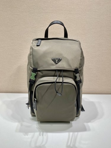 お洒落 プラダ メンズ バックパック スーパーコピー2VZ135