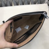 完売必至 ★ グッチ メンズ クラッチバッグ 偽物