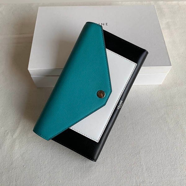 セリーヌ ポケット トライフォールド 財布 コピー Cex42505