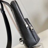 入手困難ルイヴィトン クロコダイル ショルダーバッグ スーパーコピー 2色 vul39937